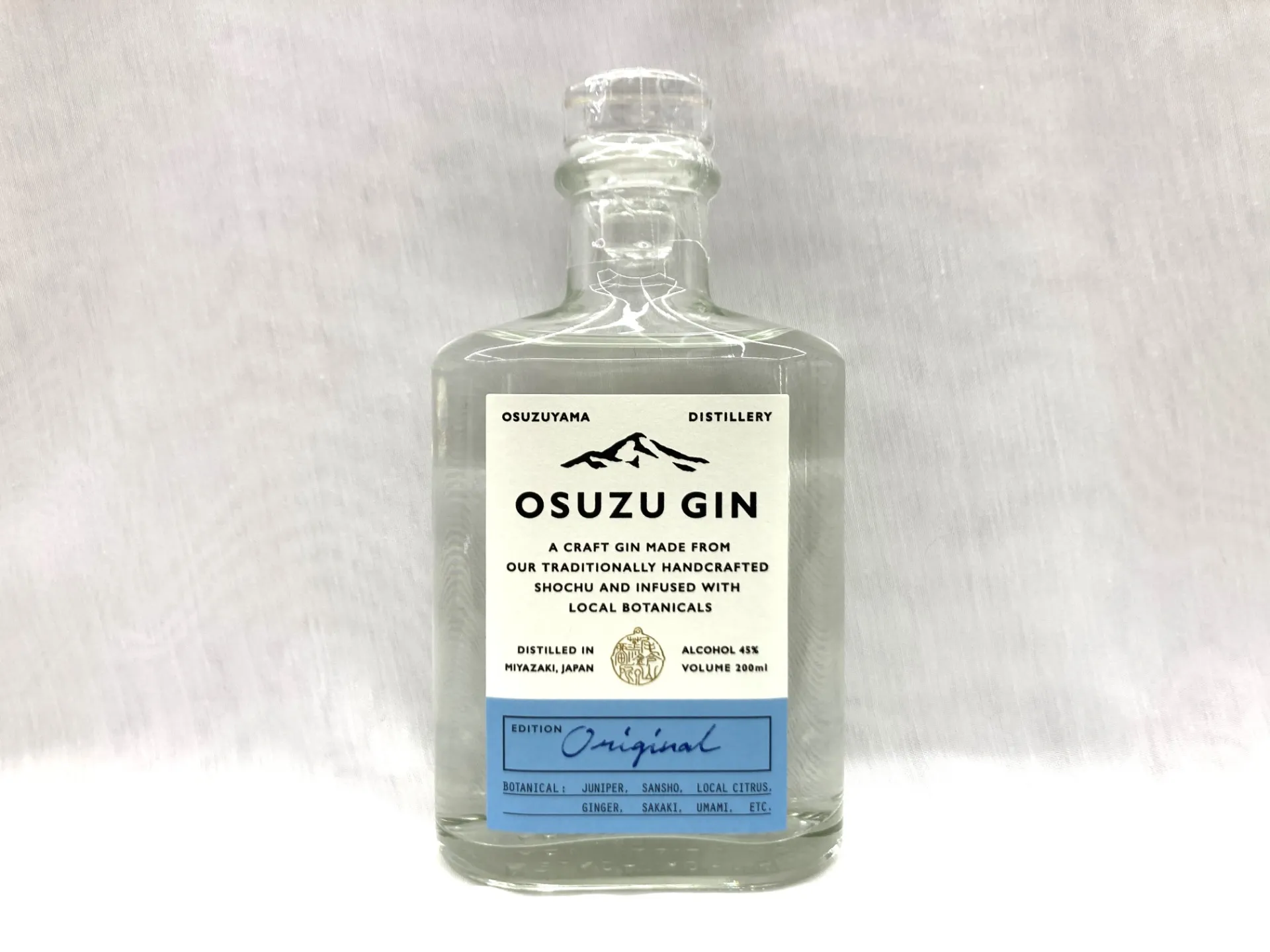 【スピリッツ】OSUZU  GIN   （尾鈴ジン） 　200ml